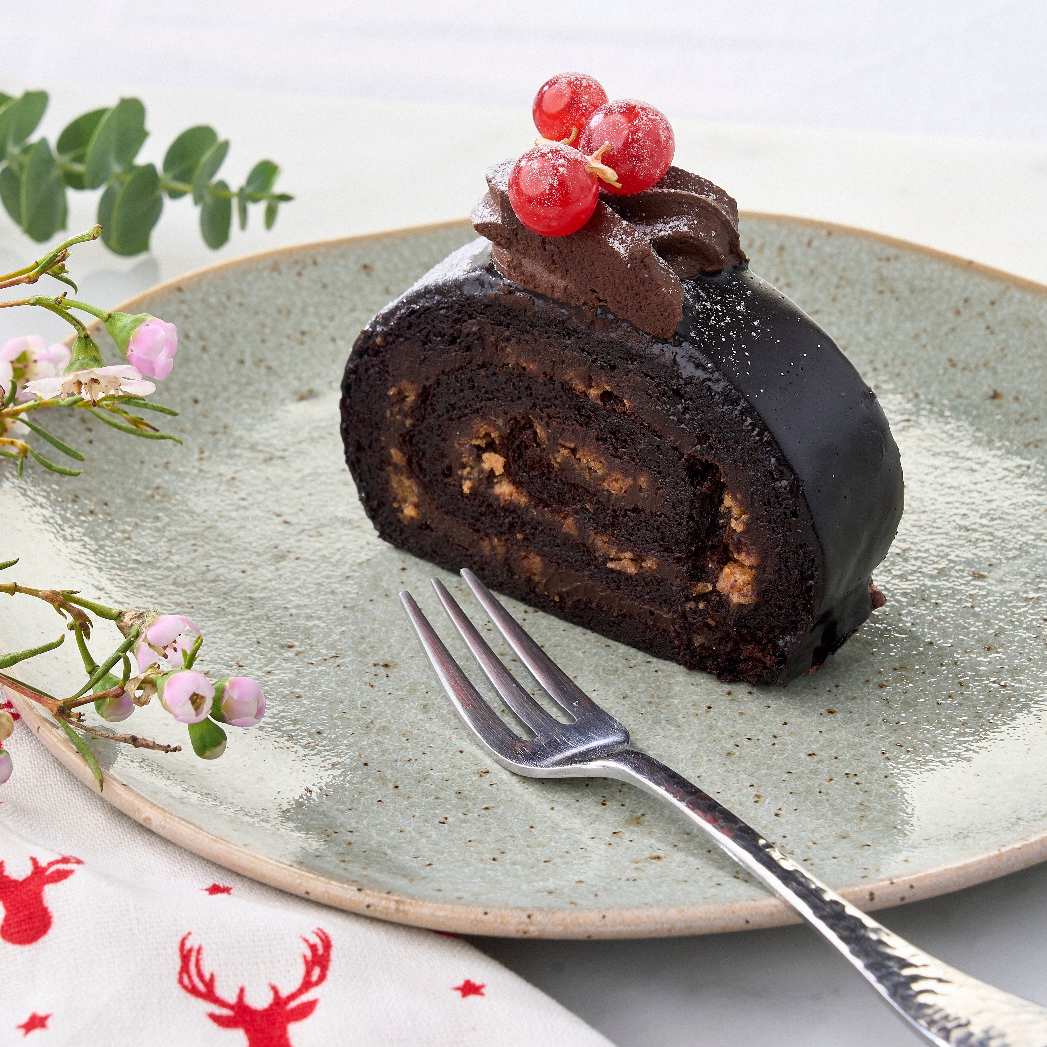 Chocolate Bark Hazelnut Log Cake - Image 4